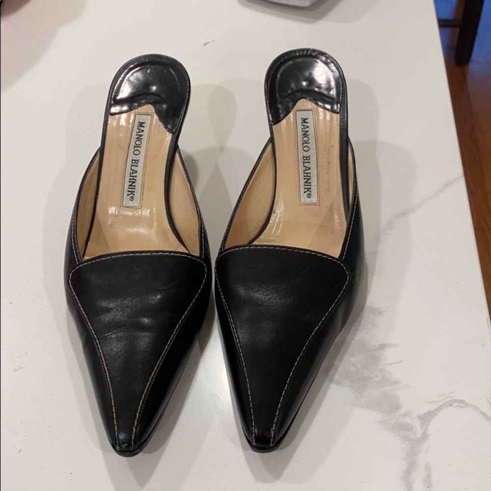 Manolo Blahnik. Black, size. 37.5
